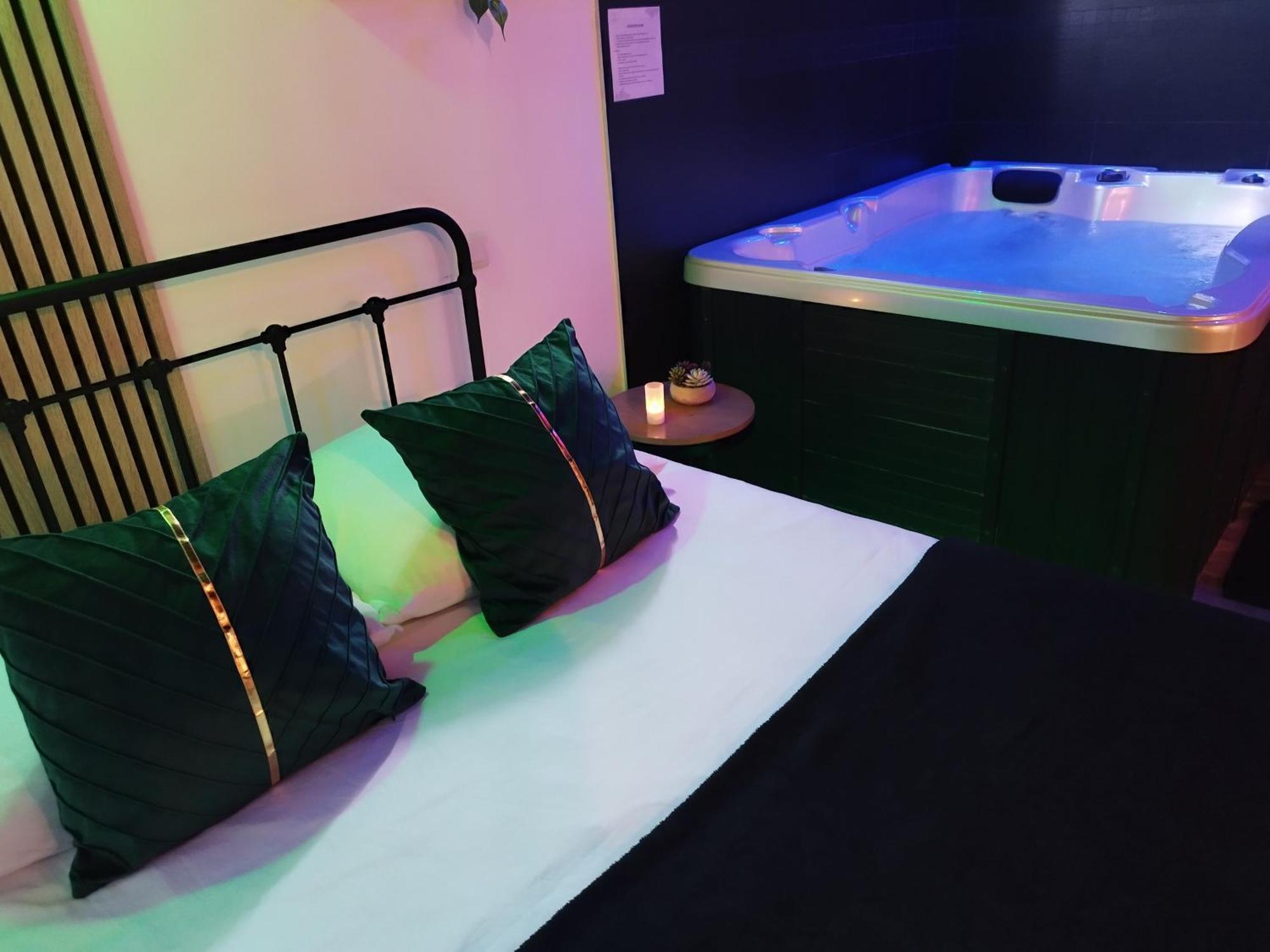 Autrement Spa Avelin Экстерьер фото