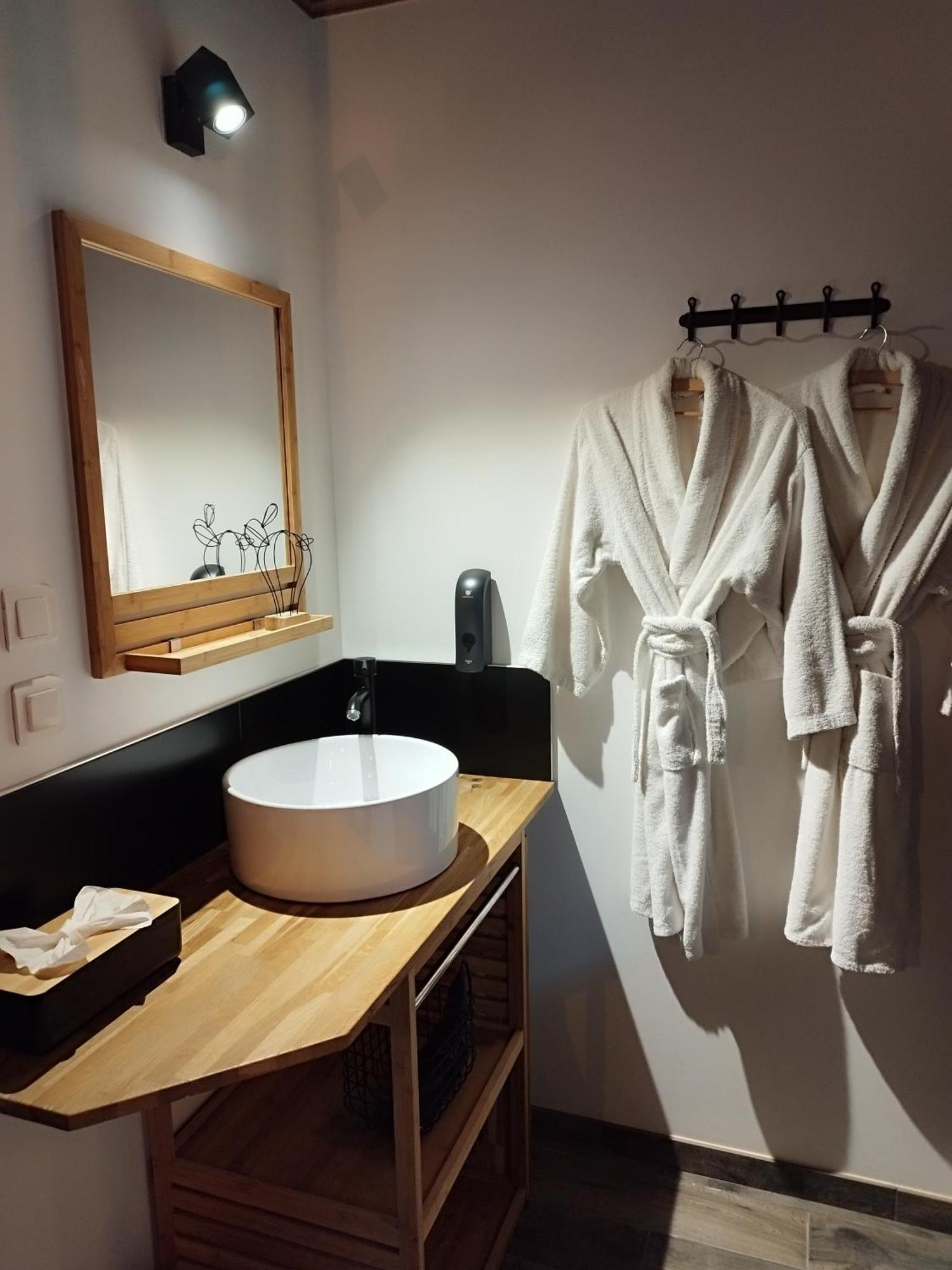 Autrement Spa Avelin Экстерьер фото